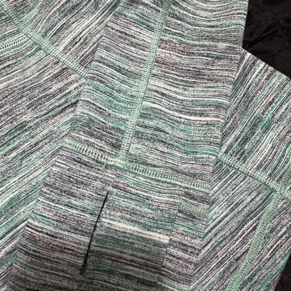 Lululemon Define Jacket w/ full zip & thumbholes. Mint Green, gray & black - Picture 8 of 8